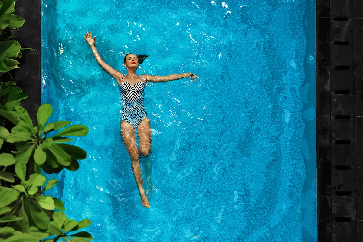 Les bienfaits du spa de nage : entre détente et exercice